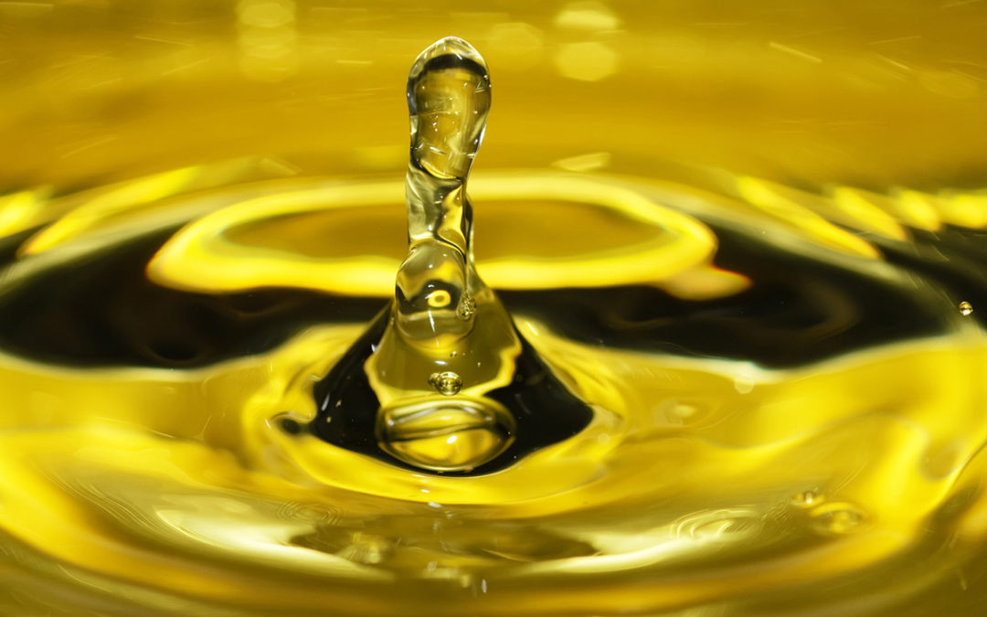 El Clúster del Plástico de Andalucía rechaza la prohibición de envasar el aceite de oliva virgen extra en envases de plástico
